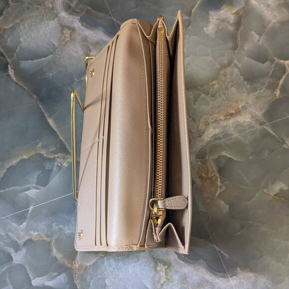 Prada  Saffiano Bow Continental Wallet Cammeo in Beige - Picture 4 of 10